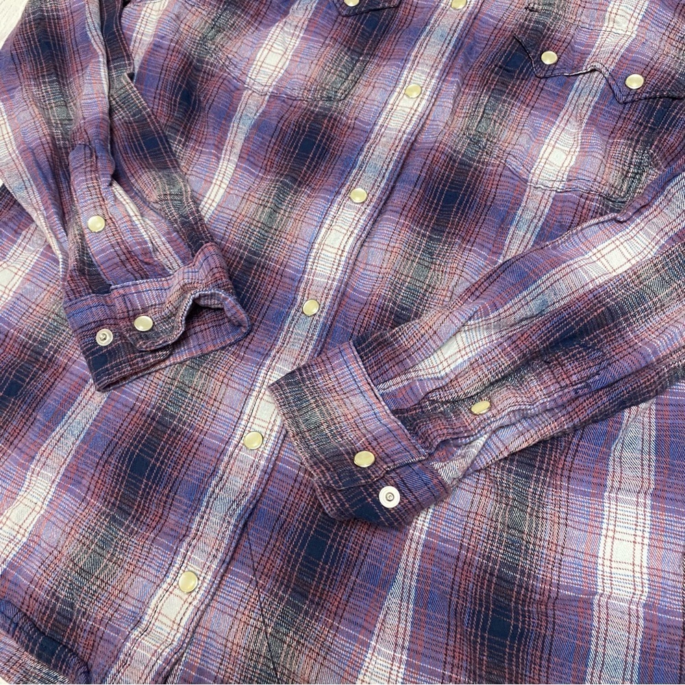 Duluth Trading Co Purple Plaid Western style Shirt pearl snaps Medium - Picture 2 of 8
